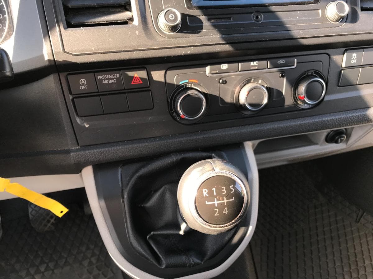 Volkswagen Transporter 2.0 TDI · Ano 2019 — imagem 22