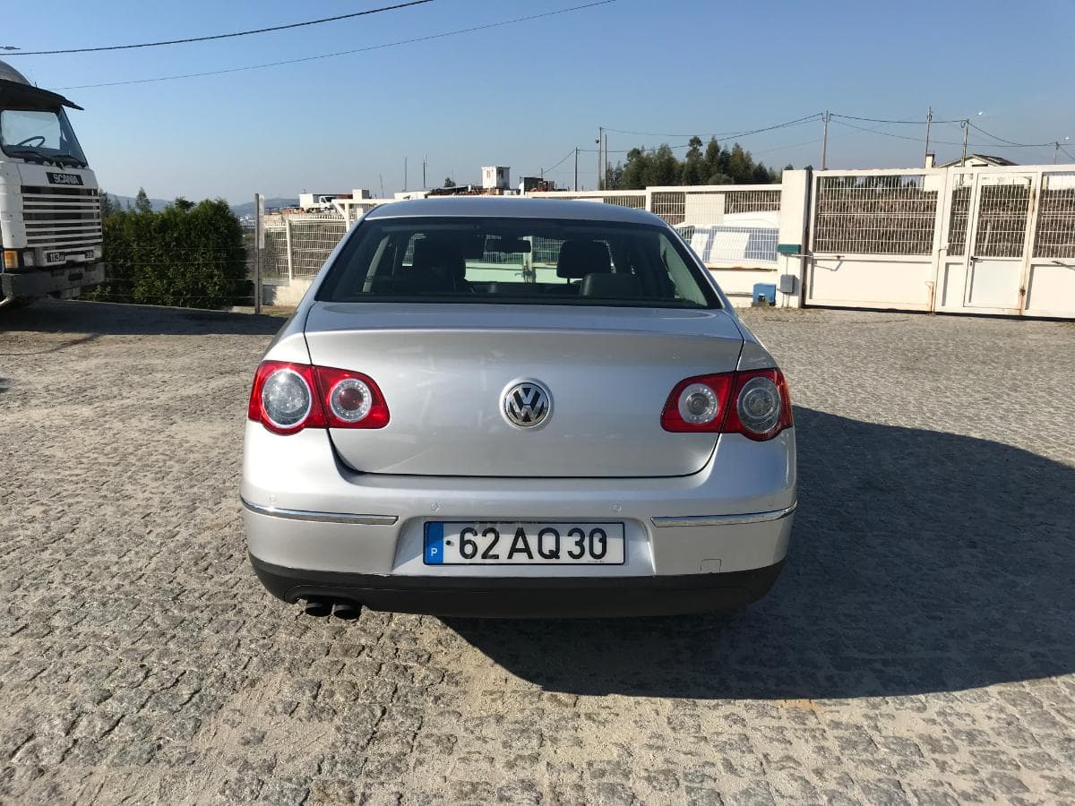 Volkswagen Passat 2.0 TDI · Ano 2005 — imagem 6