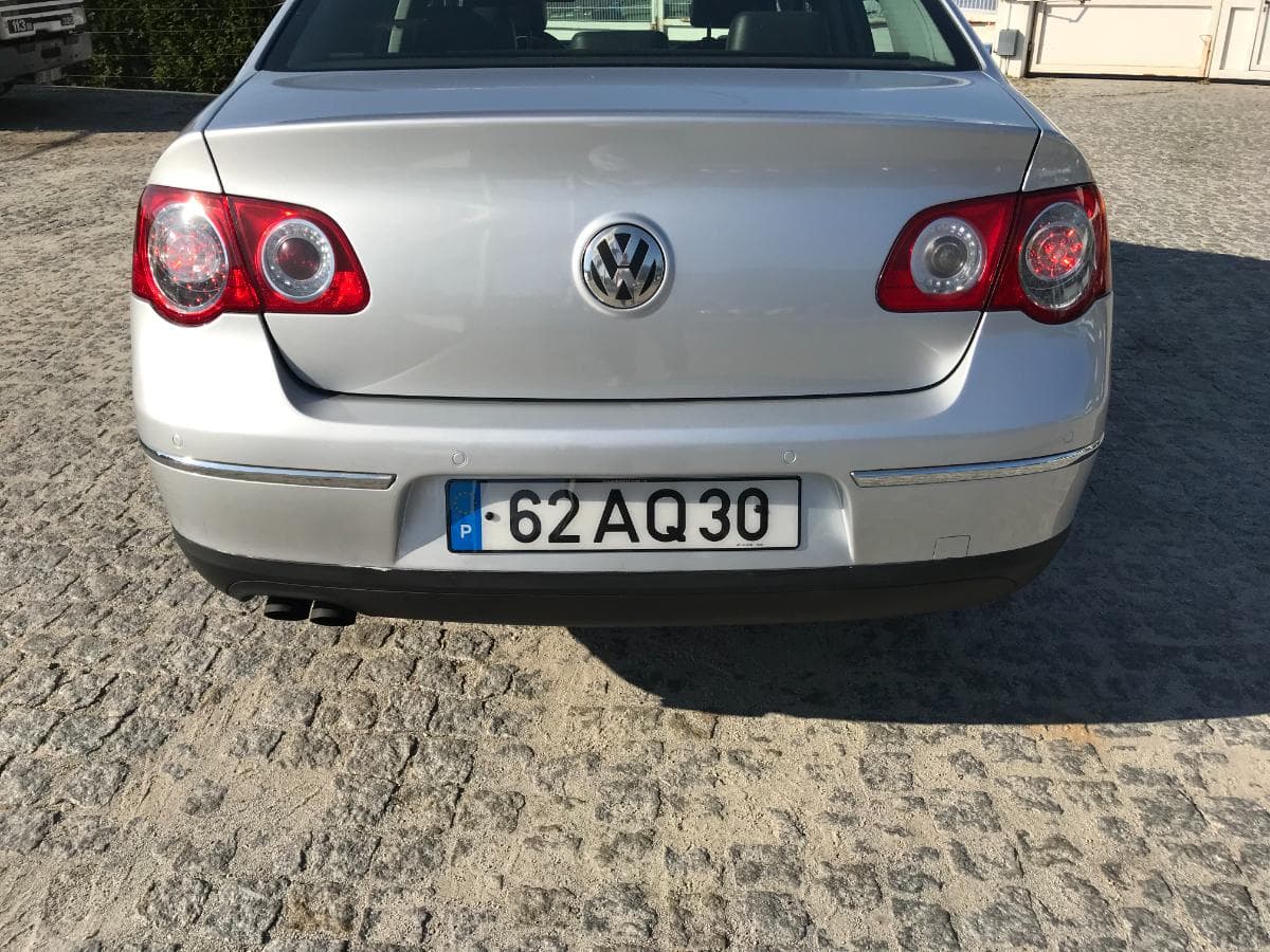Volkswagen Passat 2.0 TDI · Ano 2005 — imagem 8