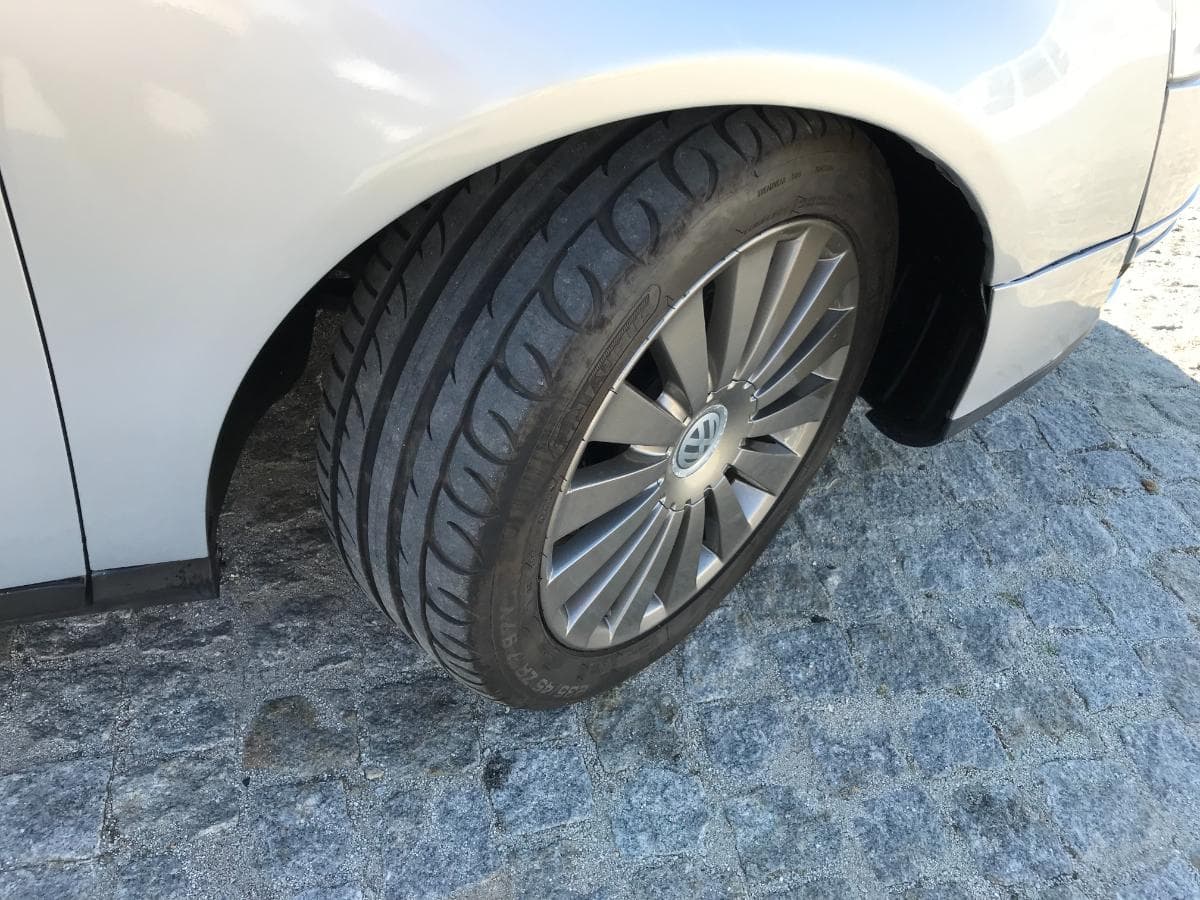 Volkswagen Passat 2.0 TDI · Ano 2005 — imagem 9
