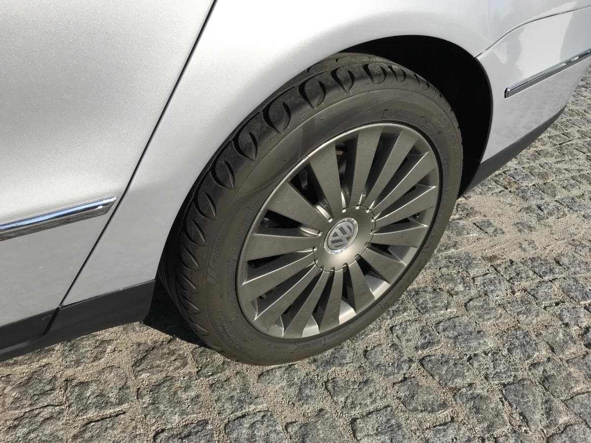 Volkswagen Passat 2.0 TDI · Ano 2005 — imagem 11