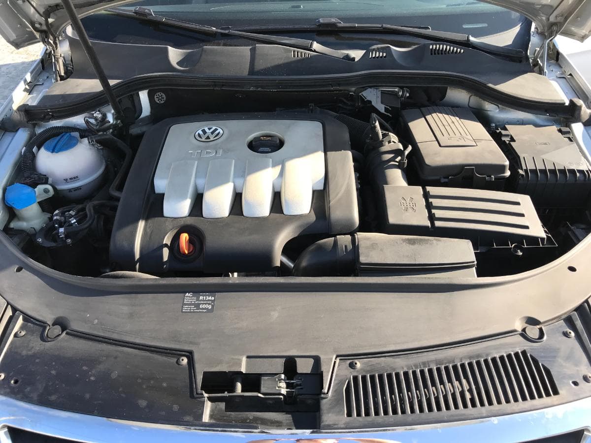 Volkswagen Passat 2.0 TDI · Ano 2005 — imagem 13