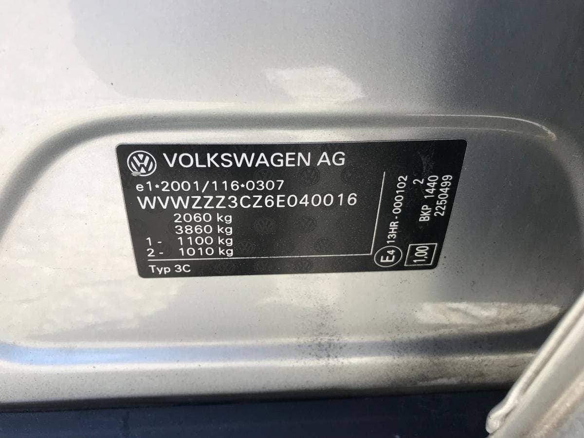 Volkswagen Passat 2.0 TDI · Ano 2005 — imagem 14