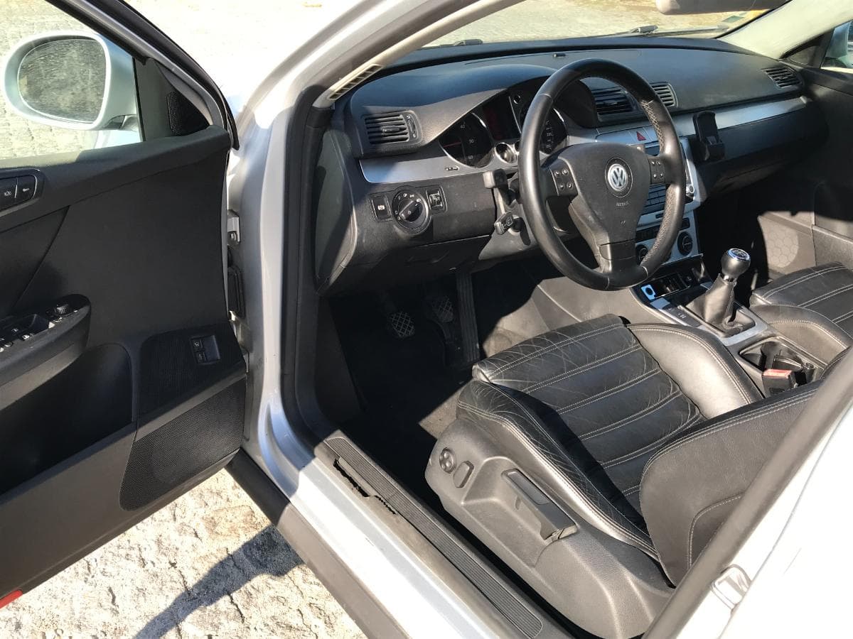 Volkswagen Passat 2.0 TDI · Ano 2005 — imagem 15
