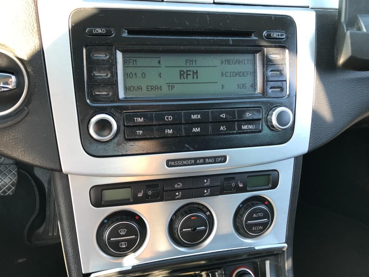 Volkswagen Passat 2.0 TDI · Ano 2005 — imagem 22