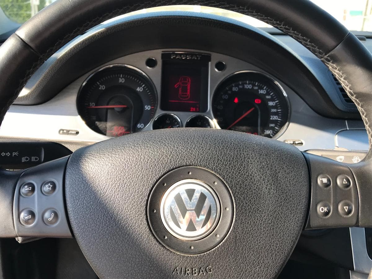 Volkswagen Passat 2.0 TDI · Ano 2005 — imagem 27