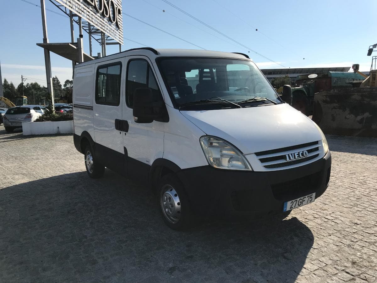 Iveco Daily 29L12 · Ano 2008 — imagem 1