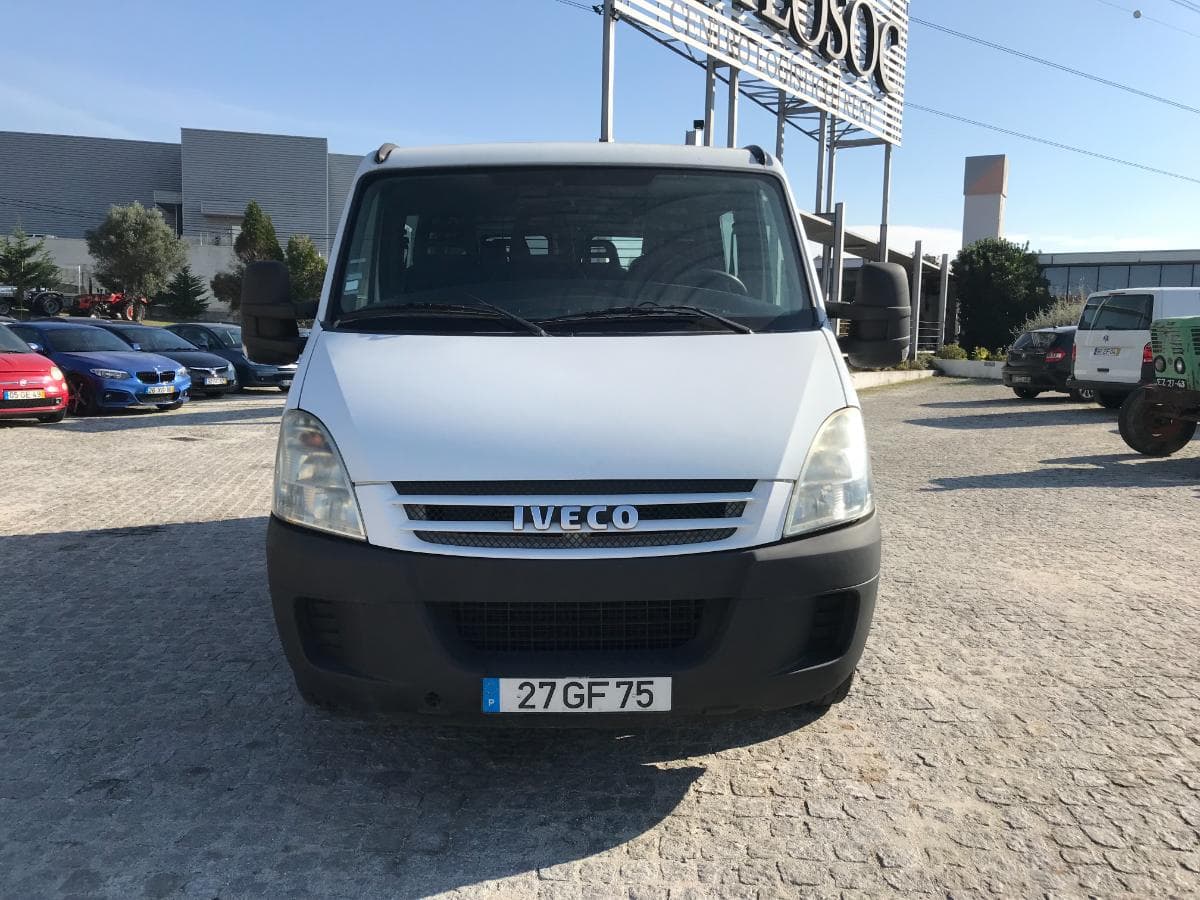 Iveco Daily 29L12 · Ano 2008 — imagem 2