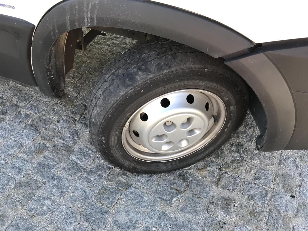 Iveco Daily 29L12 · Ano 2008 — imagem 12