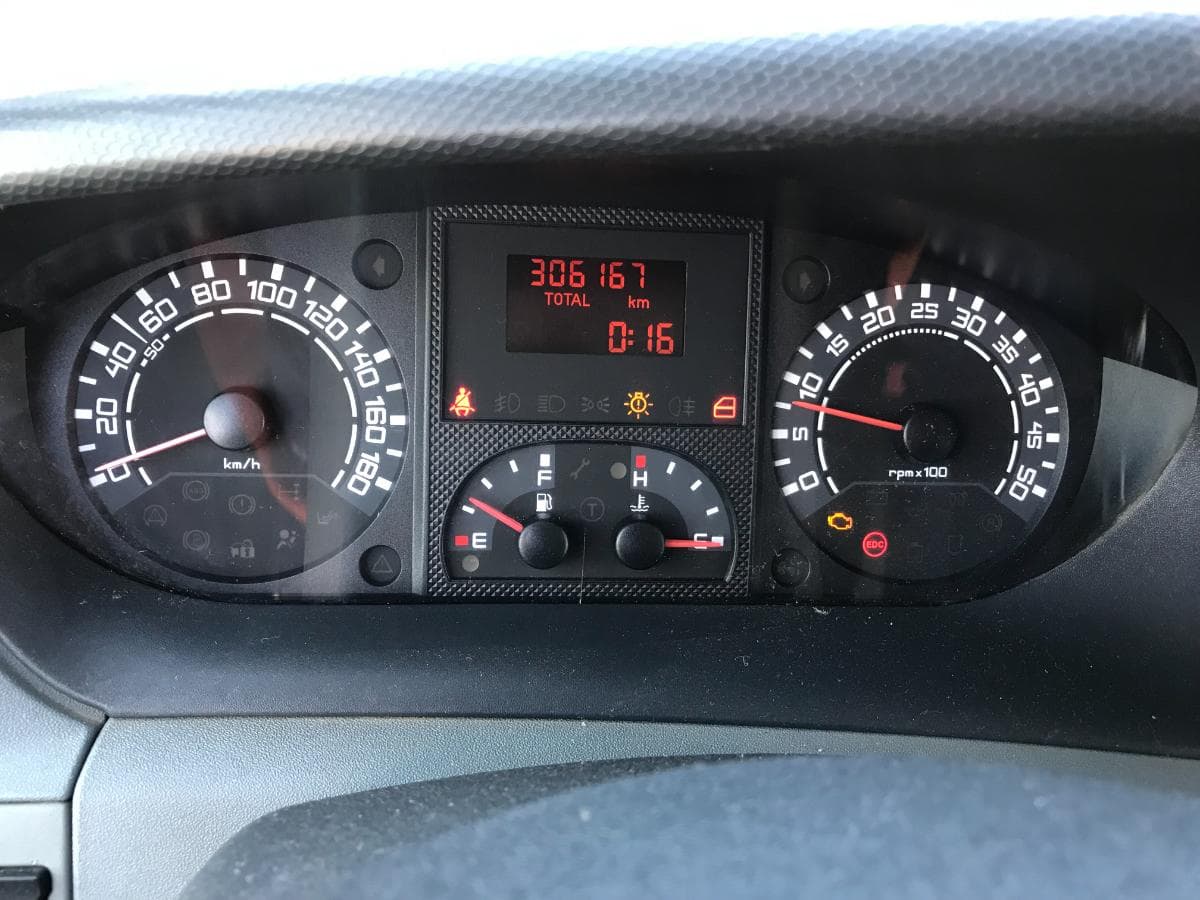 Iveco Daily 29L12 · Ano 2008 — imagem 17