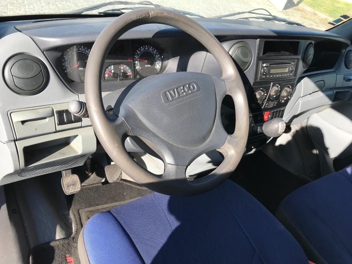Iveco Daily 29L12 · Ano 2008 — imagem 22