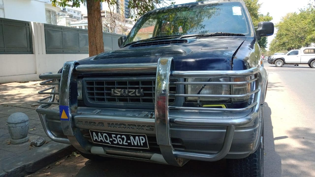 Isuzu Bighorn · — imagem 1