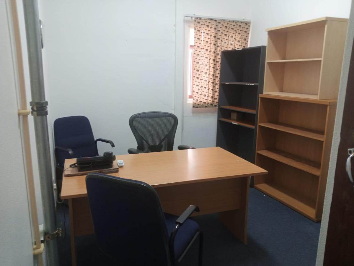 Mobiliário de Escritório ·