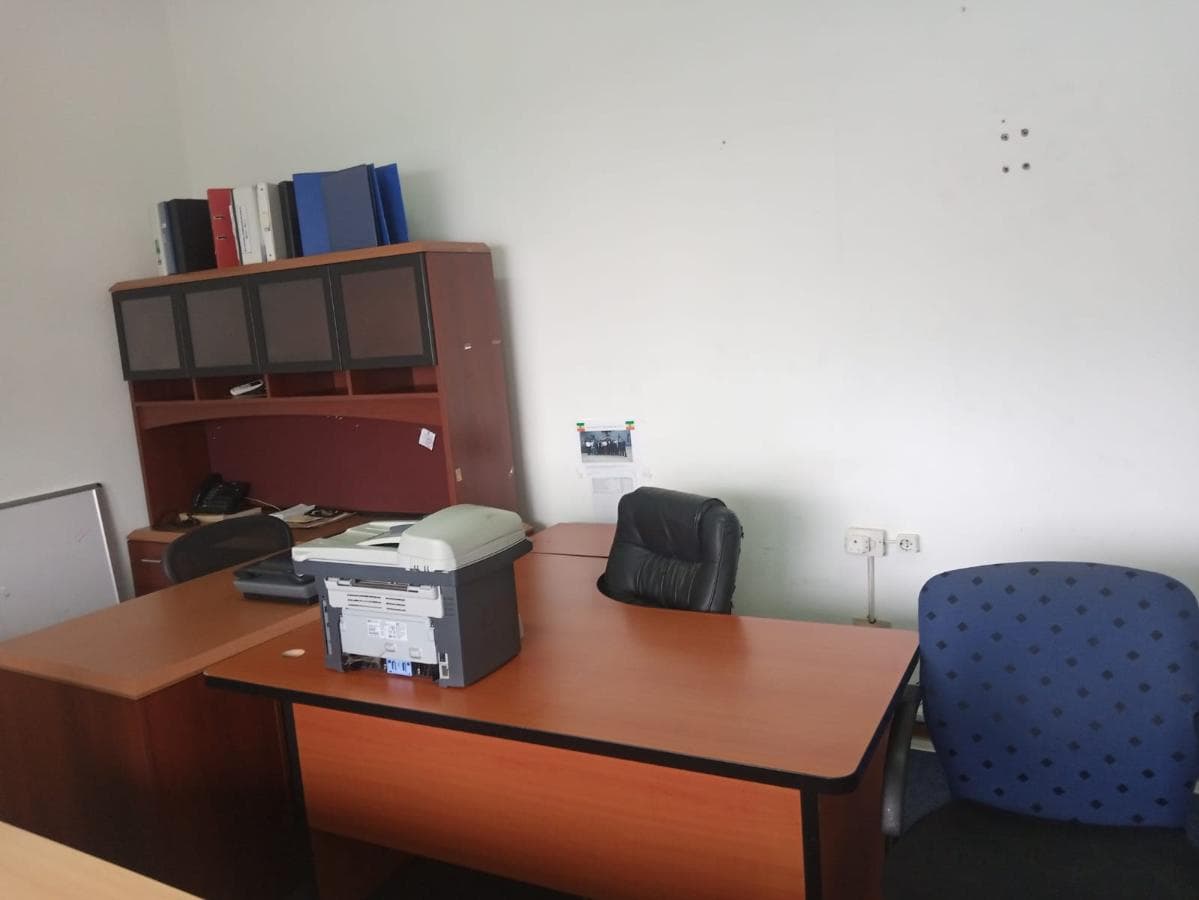 Equipamentos para escritório · — imagem 1