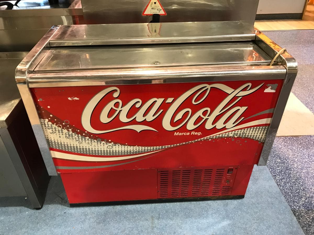 Arca Frigorífica (Coca-Cola)