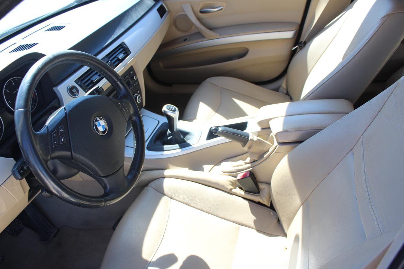 BMW 320D · Ano 2008 — imagem 15
