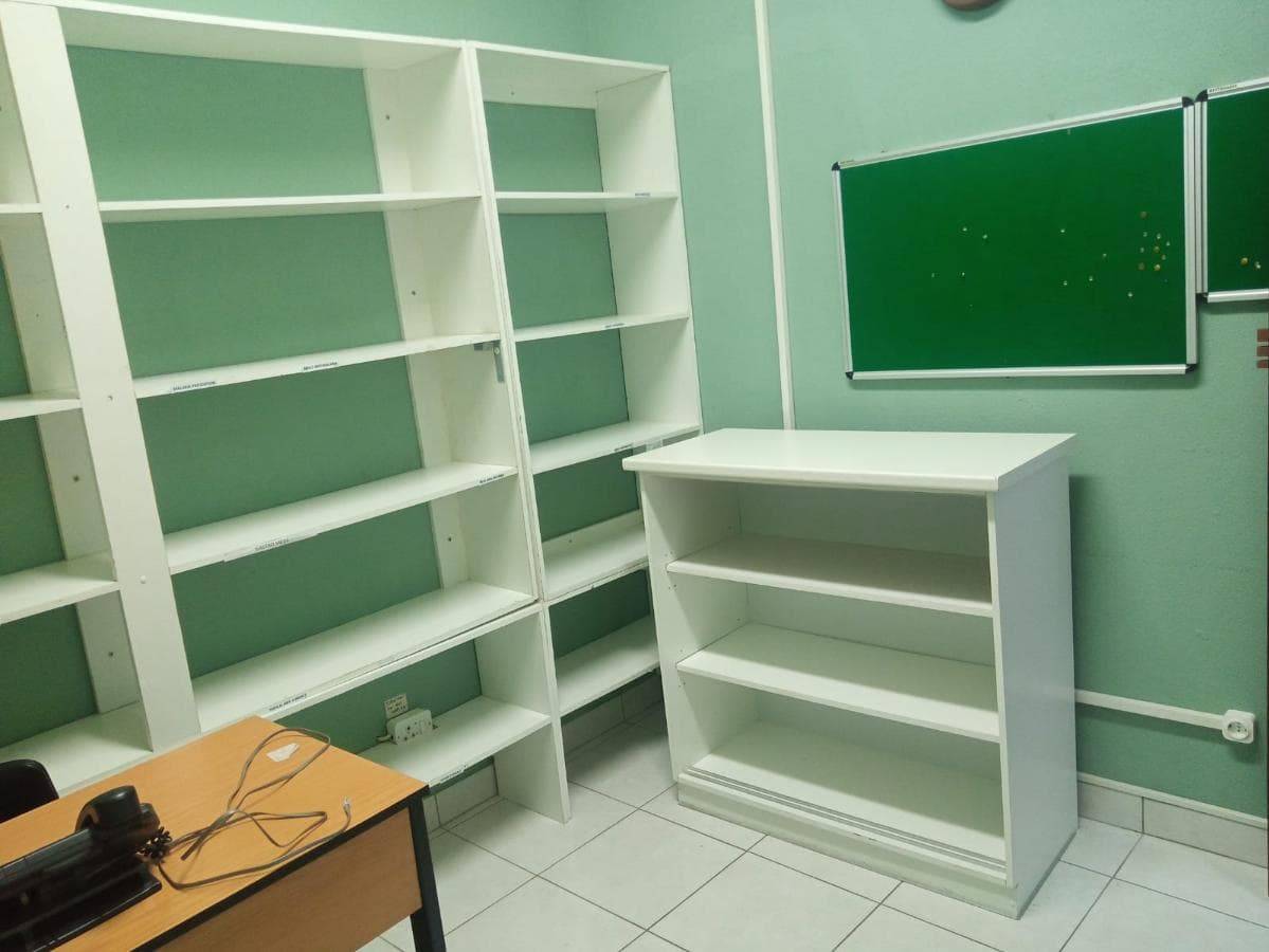 Mobília de Escritório · — imagem 2