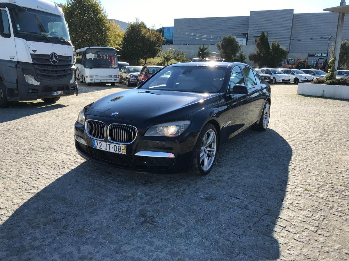 BMW 740D · Ano 2010 — imagem 5