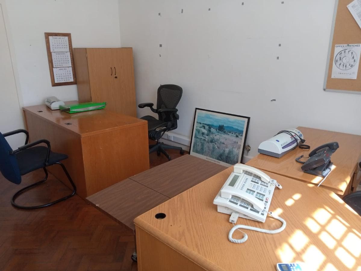 Equipamento para escritório · — imagem 3