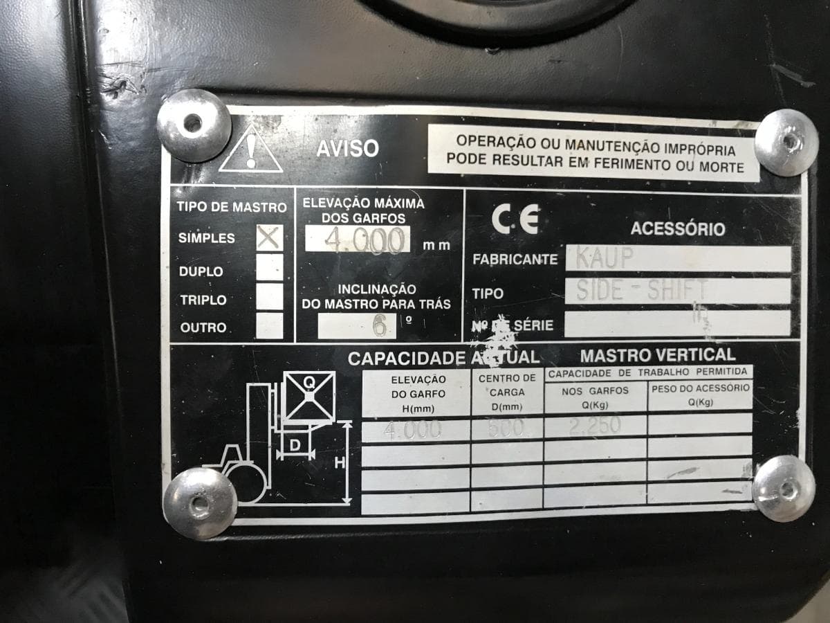 Empilhador CAT 2500 KG — imagem 11