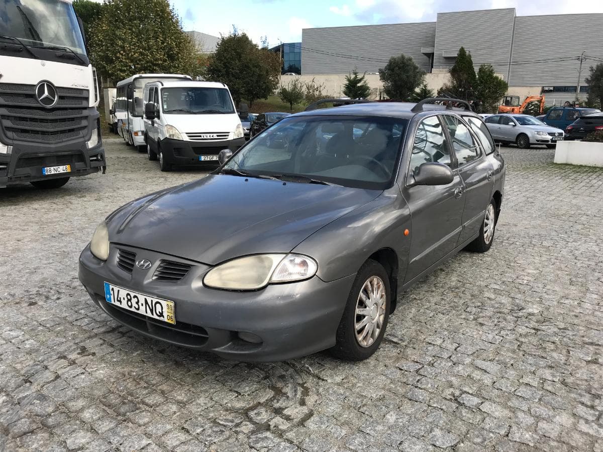 Hyundai Lantra 1.9 D · Ano 1999 — imagem 3
