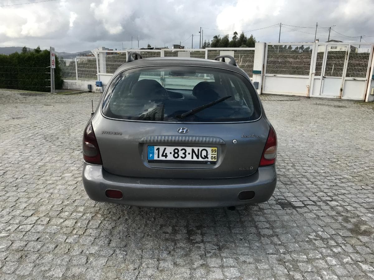 Hyundai Lantra 1.9 D · Ano 1999 — imagem 5