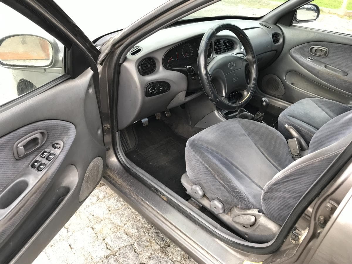Hyundai Lantra 1.9 D · Ano 1999 — imagem 19