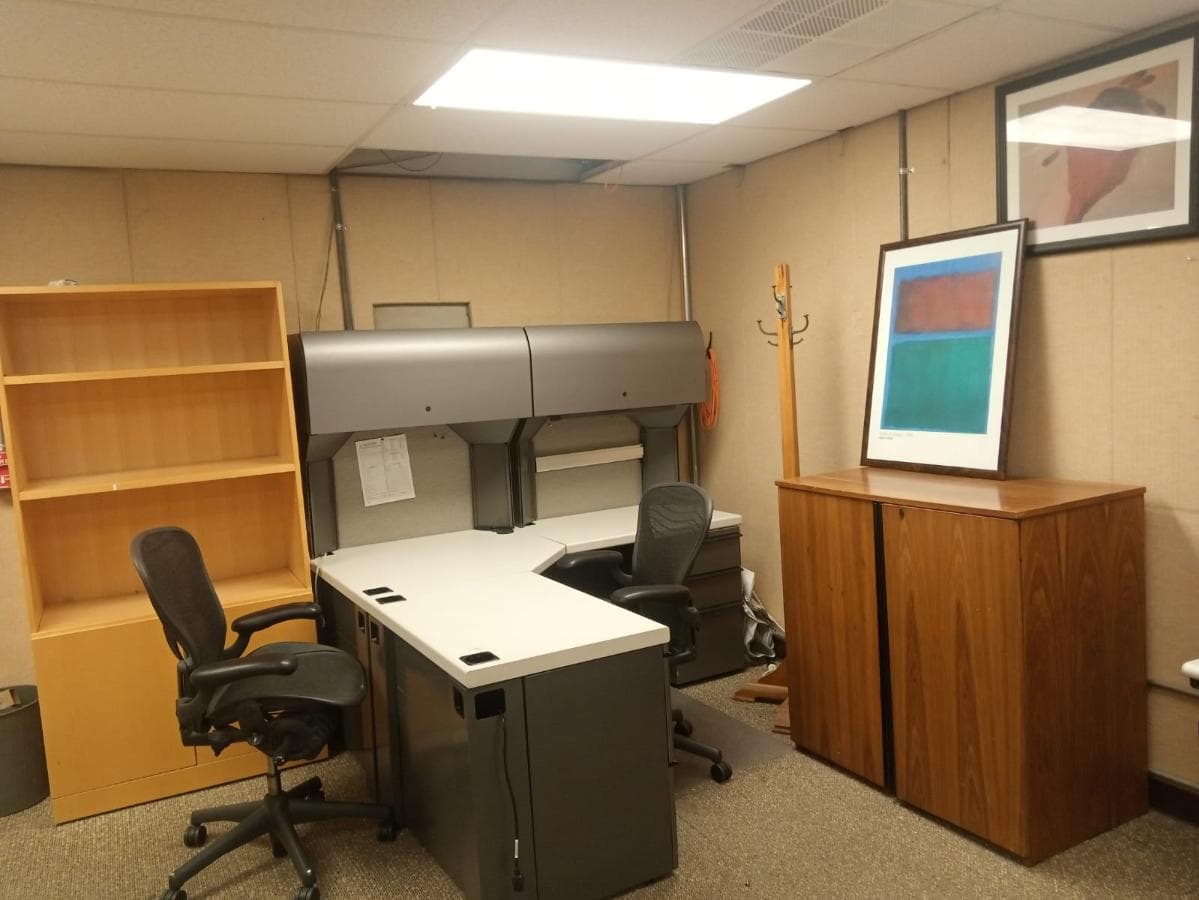 Mobiliario de Oficina  ·