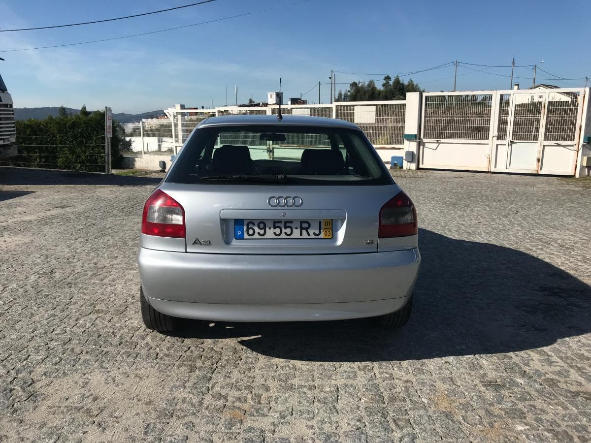 Audi A3 1.9 TDI · Ano 2001 — imagem 7