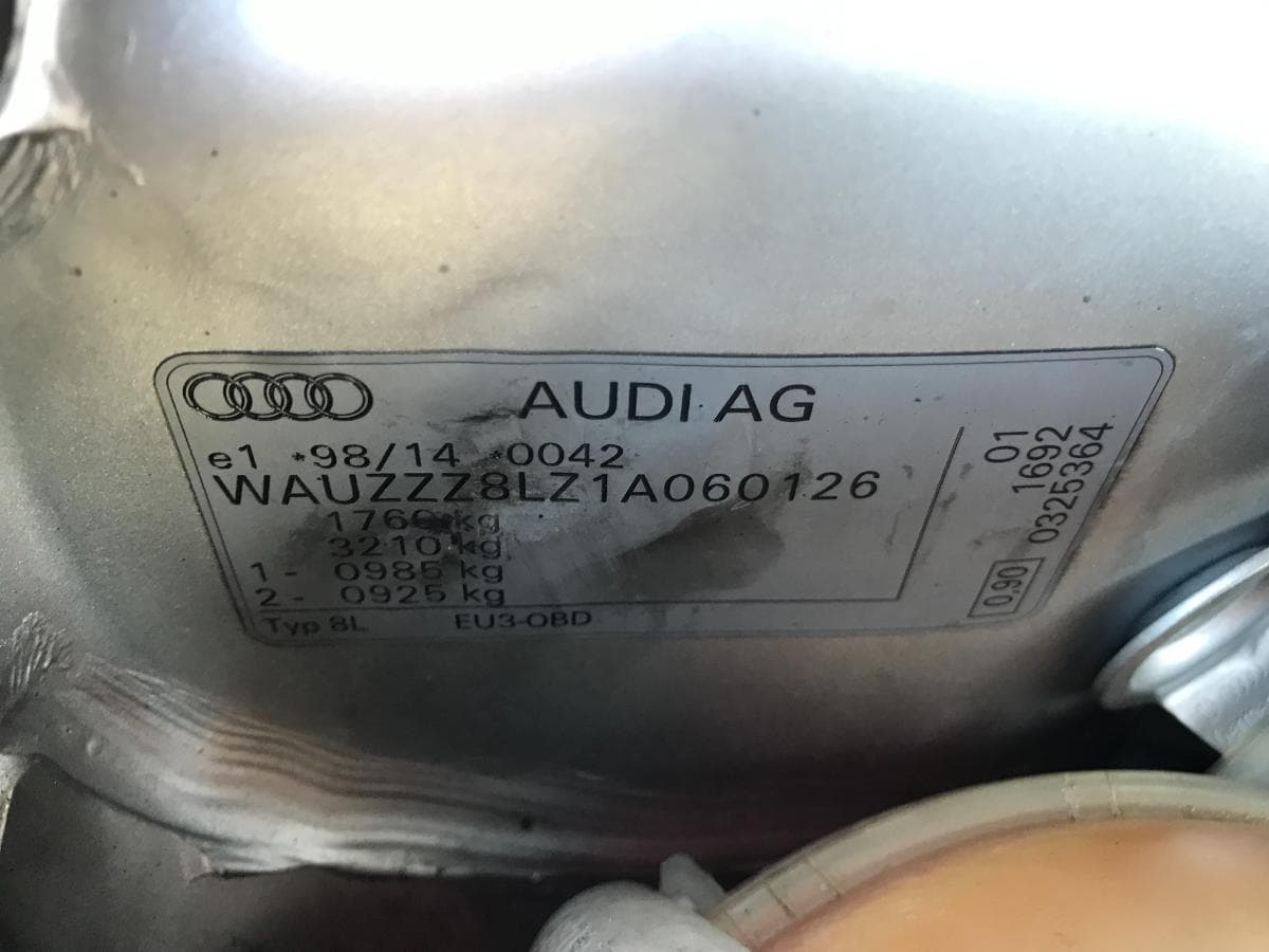 Audi A3 1.9 TDI · Ano 2001 — imagem 4