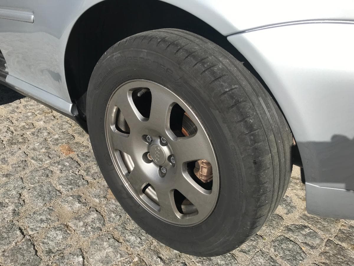 Audi A3 1.9 TDI · Ano 2001 — imagem 13