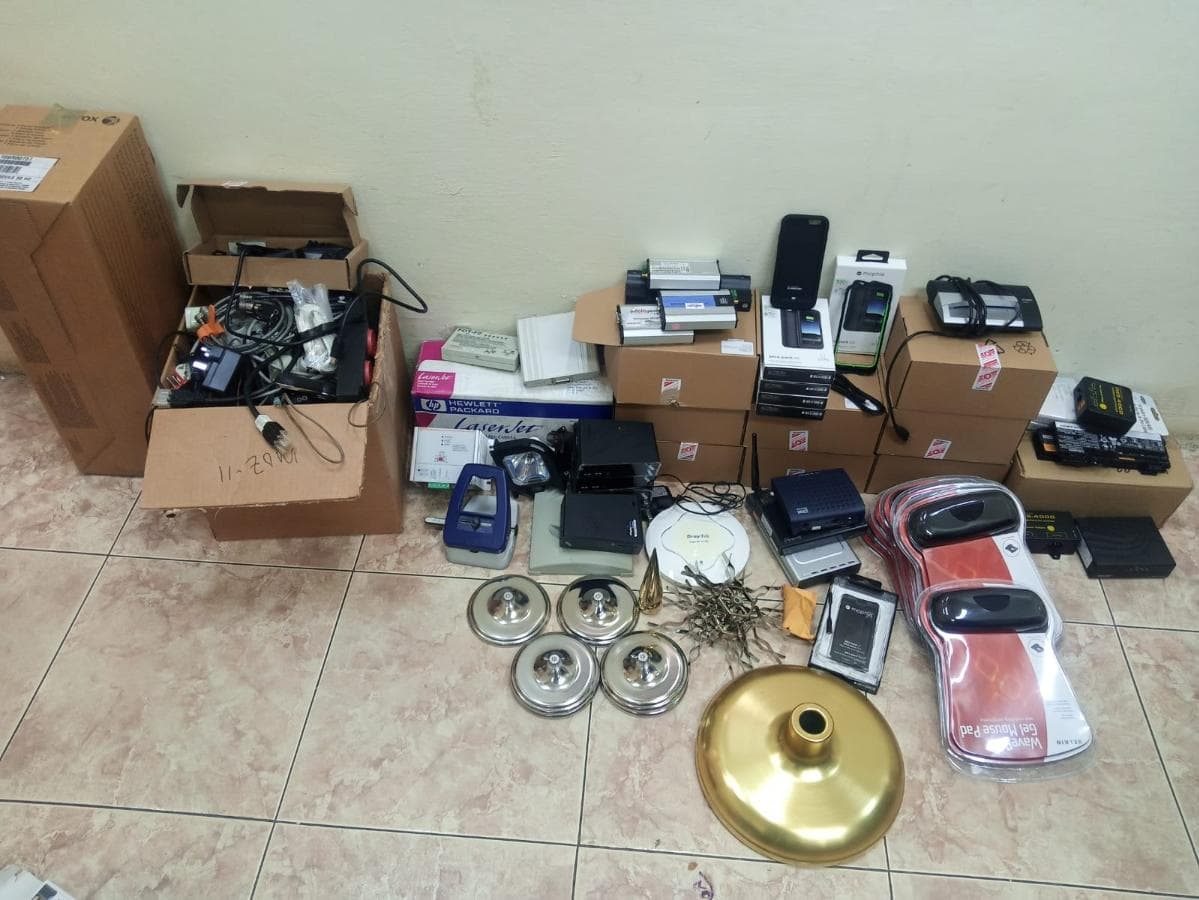 Diverso equipamento · — imagen 2