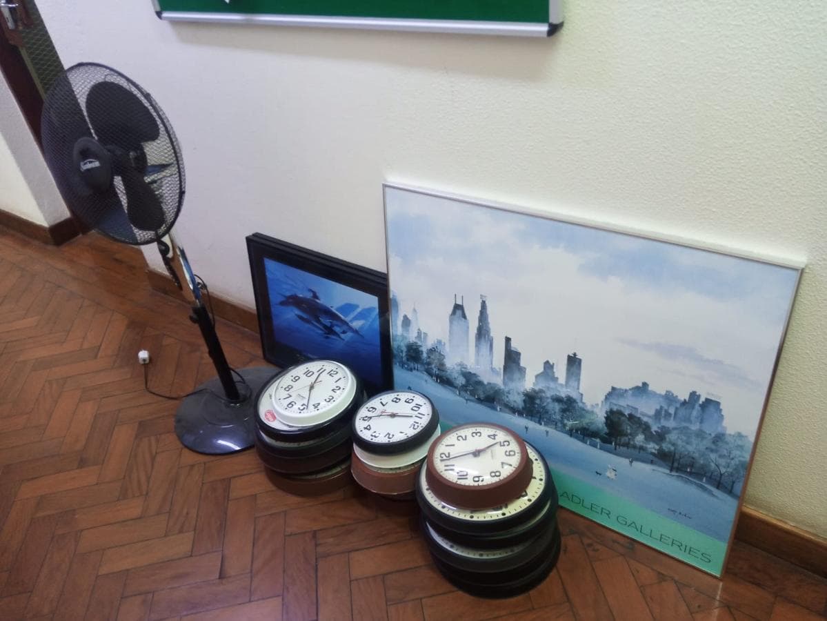 Relógios quadros e ventonínhas · — imagem 1