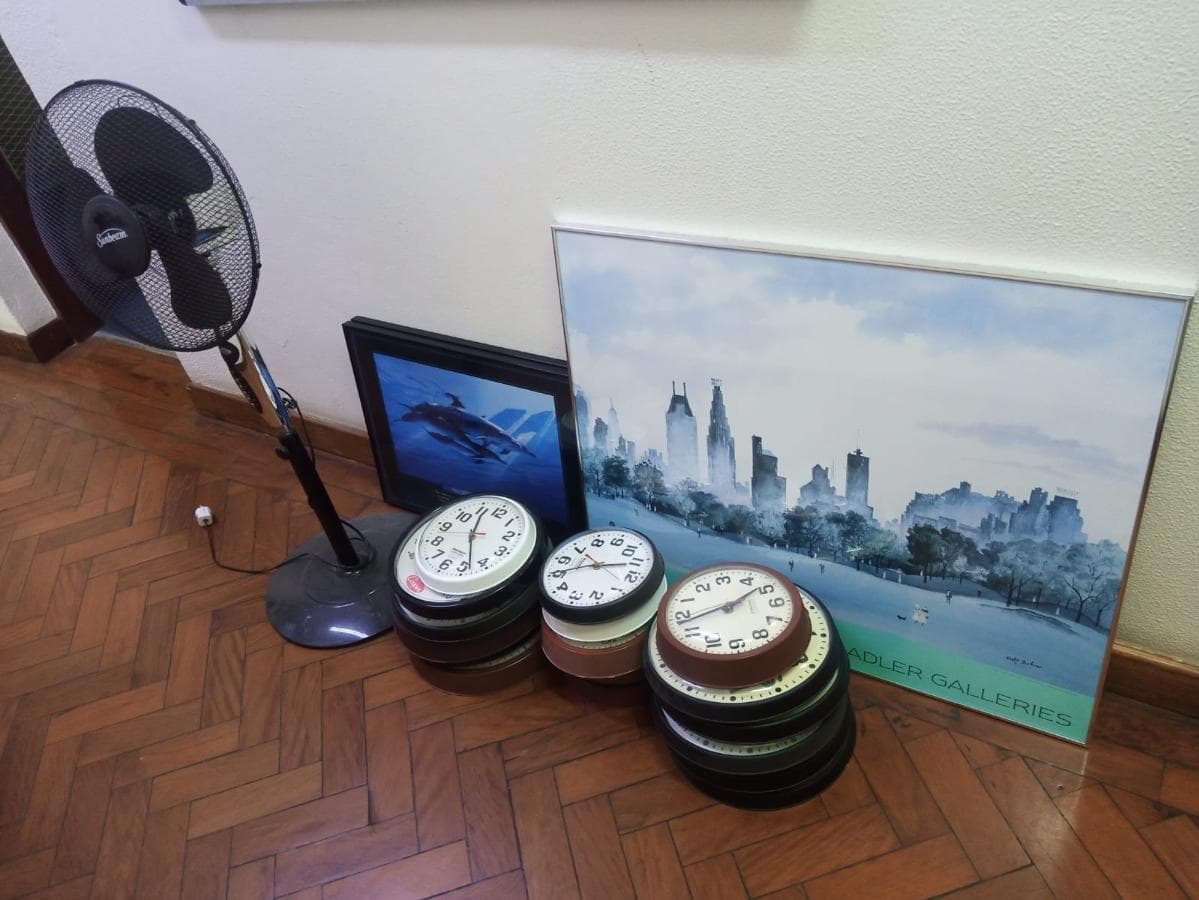 Relógios quadros e ventonínhas · — imagem 2