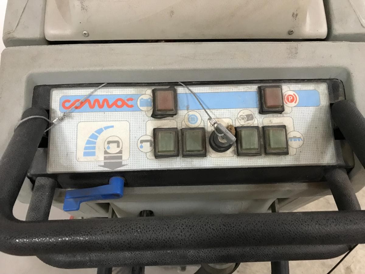 Lavadora de suelo Commac — imagen 6