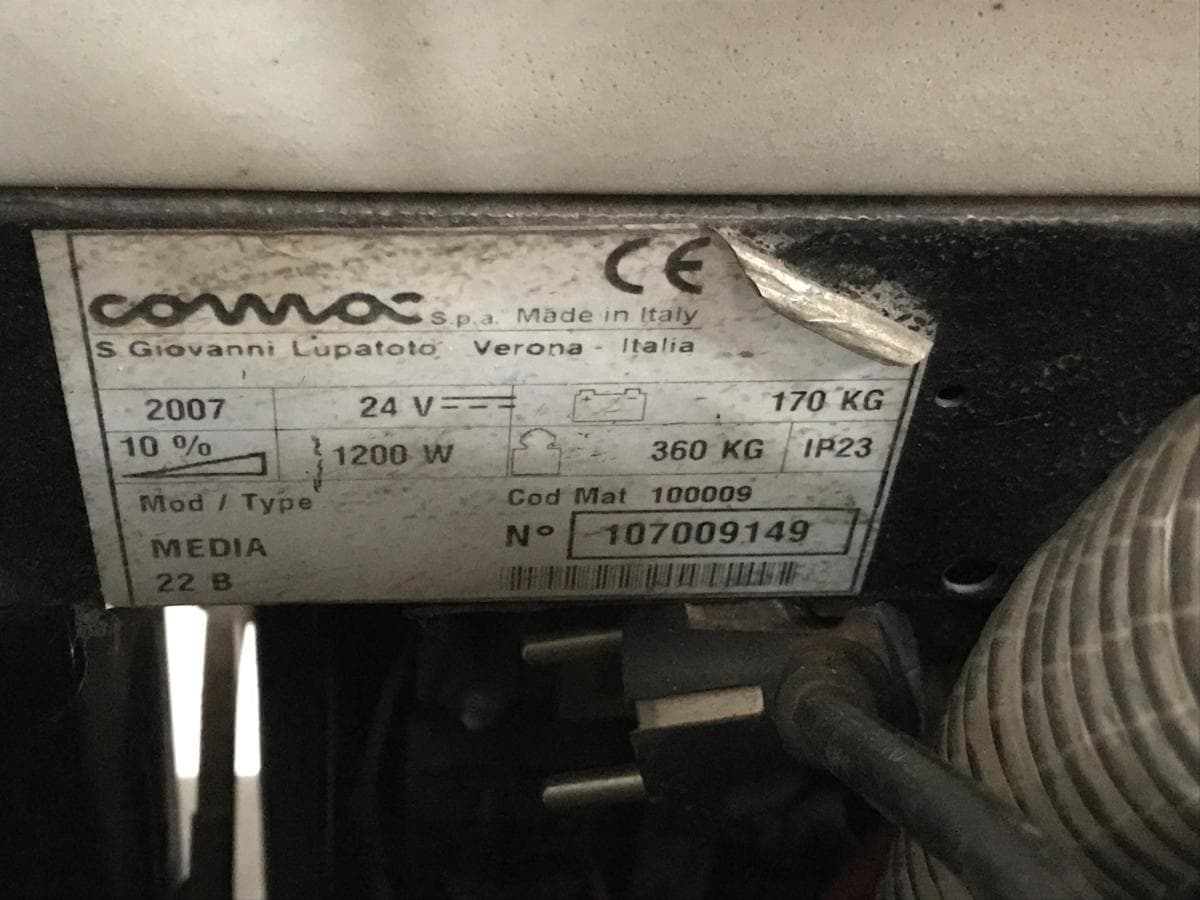 Lavadora de suelo Commac — imagen 10
