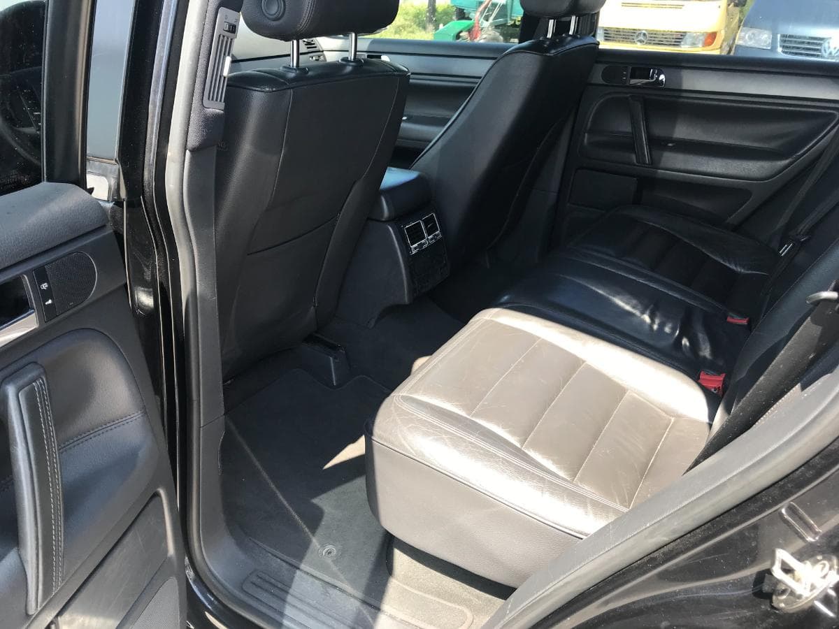 Volkswagen Touareg 2.5 TDI · Ano 2005 — image 24