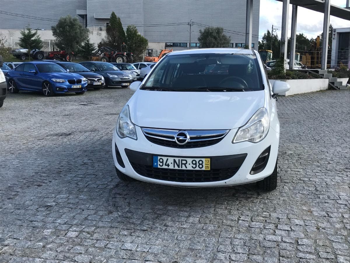 Opel Corsa 1.3 CDTI · Ano 2013 — imagen 2