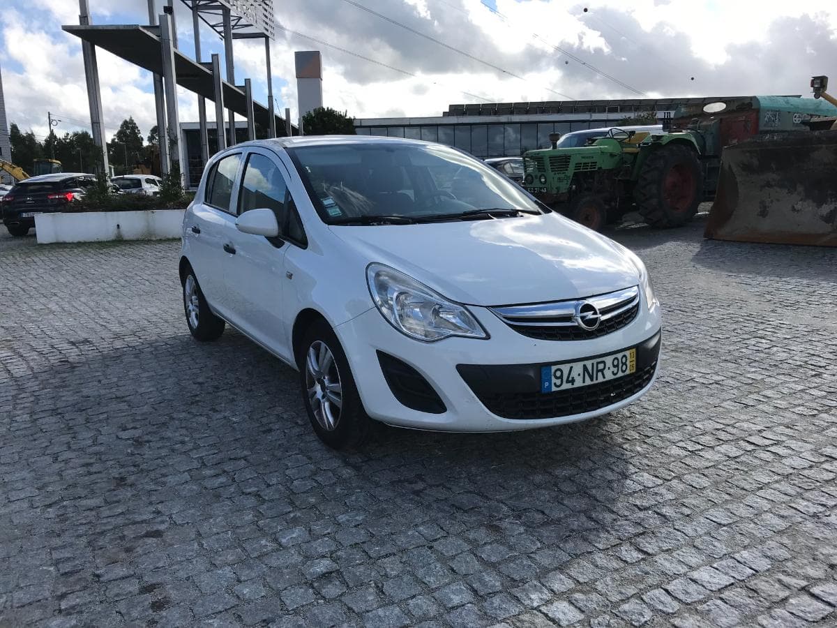 Opel Corsa 1.3 CDTI · Ano 2013 — imagen 1