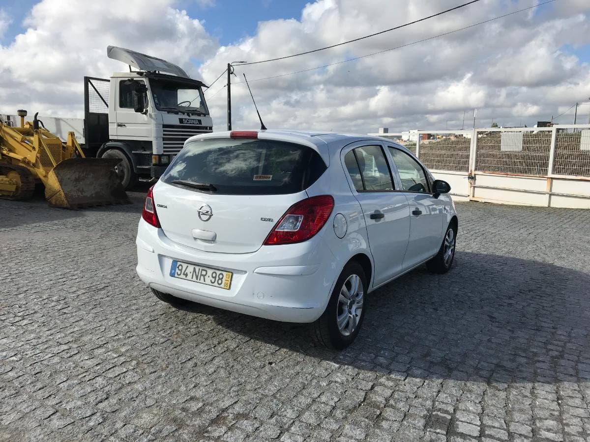 Opel Corsa 1.3 CDTI · Ano 2013 — imagen 10