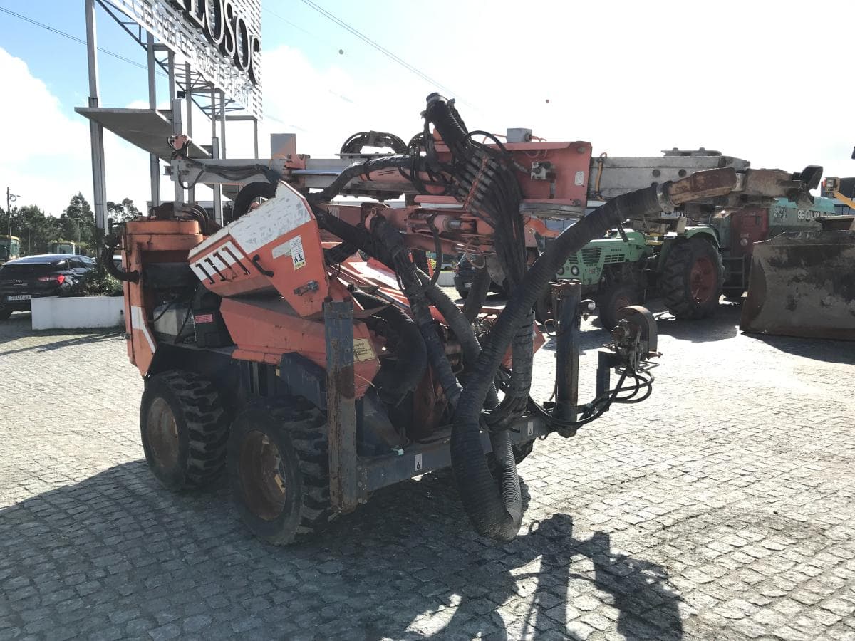 Tamrock Commando 102 H · Ano 2004 — imagen 1