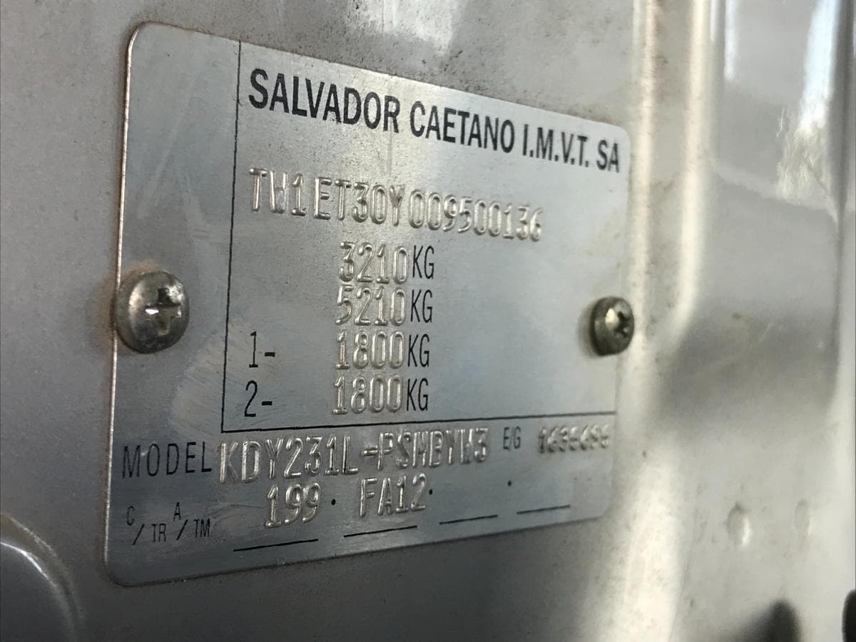 Toyota Dyna Cabine Dupla · 6 Lugares — imagem 9