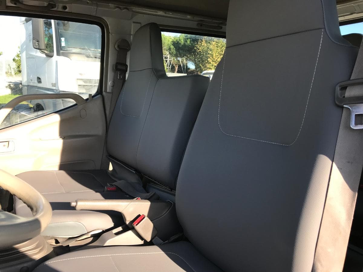 Toyota Dyna Cabine Dupla · 6 Lugares — imagem 15