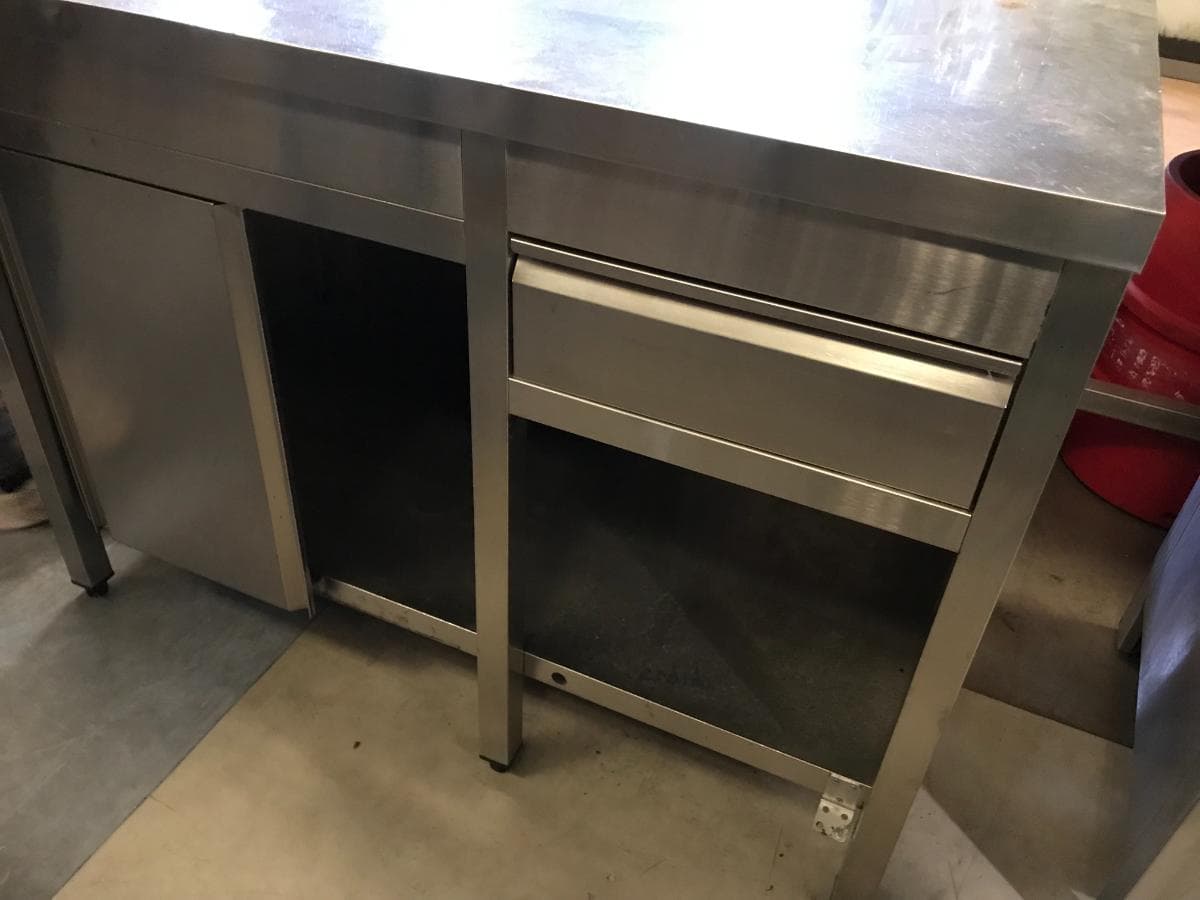 Mueble de acero inoxidable — imagen 2
