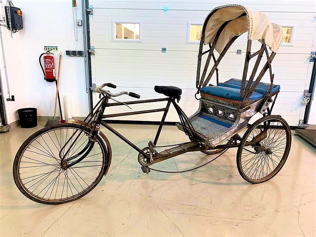 Velocípede triciclo antigo