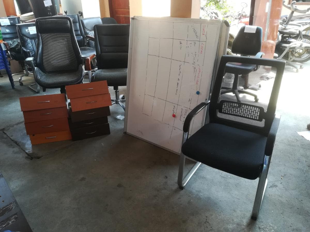 Mobiliário de escritório · — imagem 2
