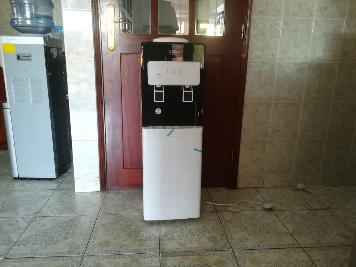 Mobiliario de oficina · — imagen 1