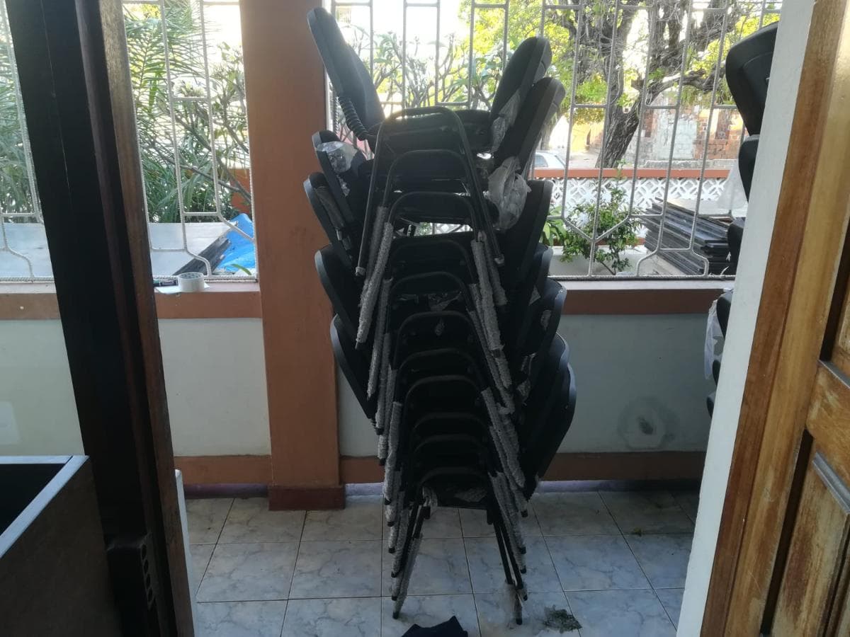 Mobiliário de escritório · — imagem 1