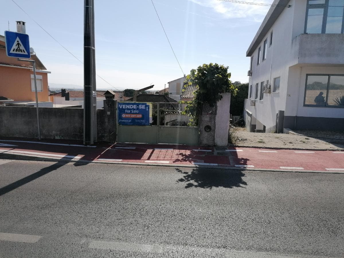 Lote para Construção · Almada — imagem 1
