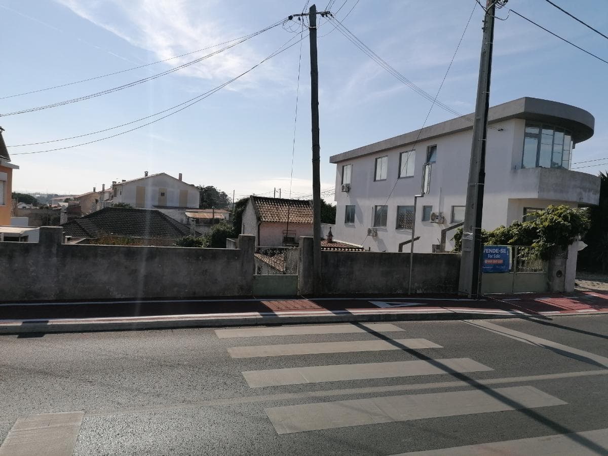 Lote para Construção · Almada — imagem 2